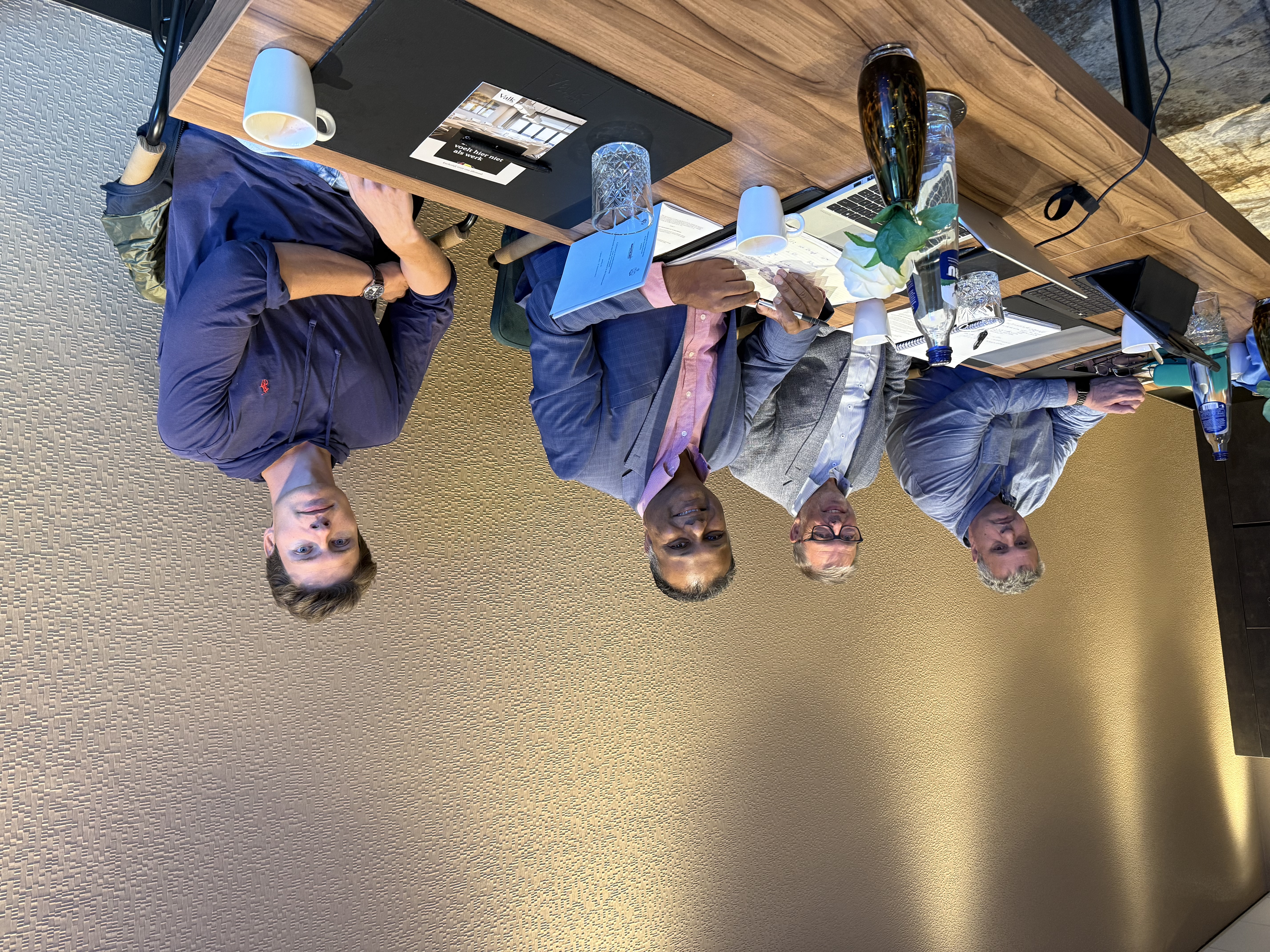 Onderhandelingsdelegatie Nautilus International (v.l.n.r. Brugg Pethke, Marcel van Dam, Richard Moti en Rik Steenstra) Image:Onderhandelingsdelegatie Nautilus International (v.l.n.r. Brugg Pethke, Marcel van Dam, Richard Moti en Rik Steenstra)