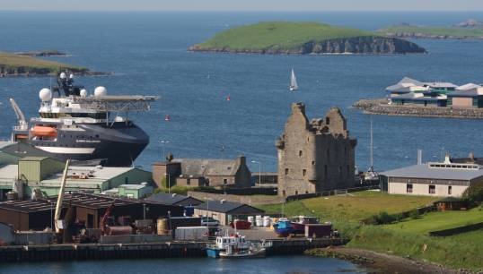 scalloway_shetlands_subsea_vessel_olympic_challenger_wikimedia_commons_IMG_9889_14375241123_web.jpg scalloway_shetlands_subsea_vessel_olympic_challenger_wikimedia_commons_IMG_9889_14375241123_web.jpg