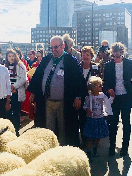 capt_jerry_mooney_driving_sheep1_webinsert.jpg capt_jerry_mooney_driving_sheep1_webinsert.jpg