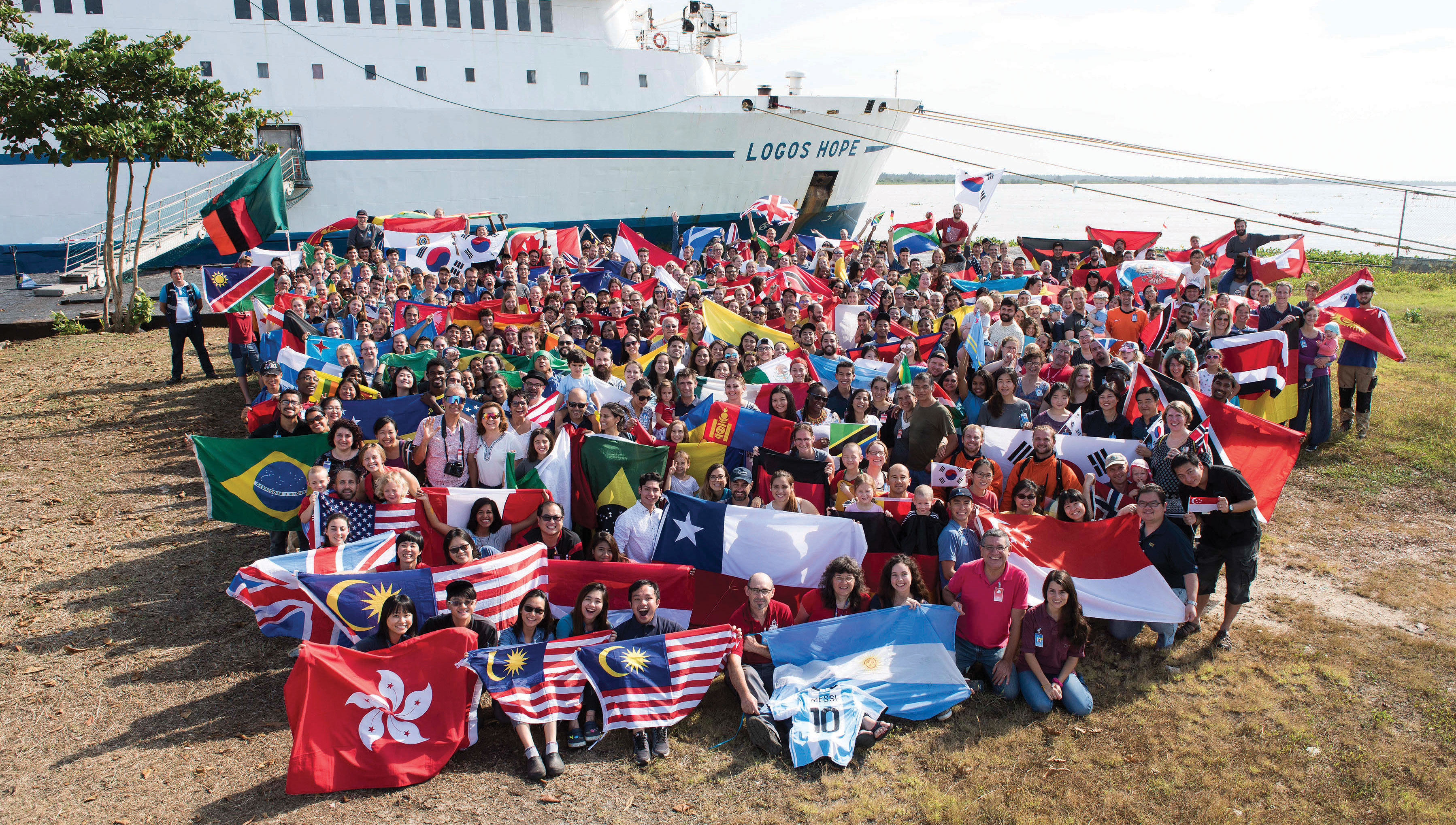 Members of the large volunteer crew of the Logos Hope come from all over the world Image:Members of the large volunteer crew of the Logos Hope come from all over the world