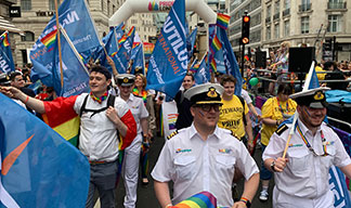 Cadets on the march with Nautilus Image:Cadets on the march with Nautilus