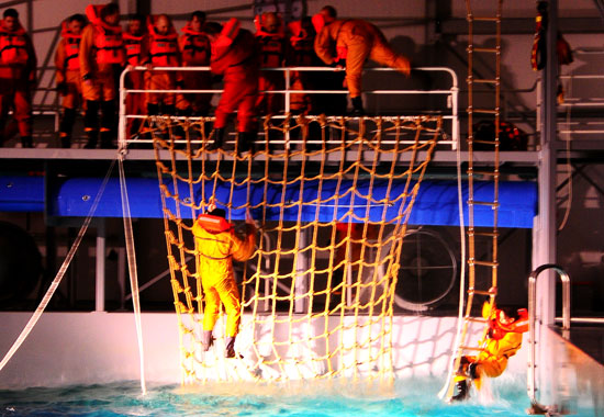 cadet_survey_pool_training_danny_cornelissen.jpg cadet_survey_pool_training_danny_cornelissen.jpg