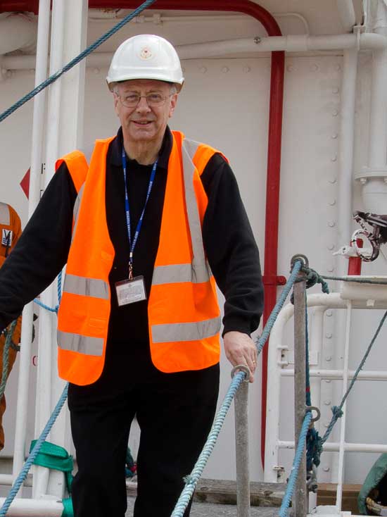 deacon_doug_duncan_stella_maris_chaplain_aberdeen_flickr_profile_web_insert_x550-.jpg deacon_doug_duncan_stella_maris_chaplain_aberdeen_flickr_profile_web_insert_x550-.jpg