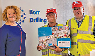 Sascha Meijer with Nautilus members carrying out protest actions at Borr Drilling
Image:Sascha Meijer with Nautilus members carrying out protest actions at Borr Drilling