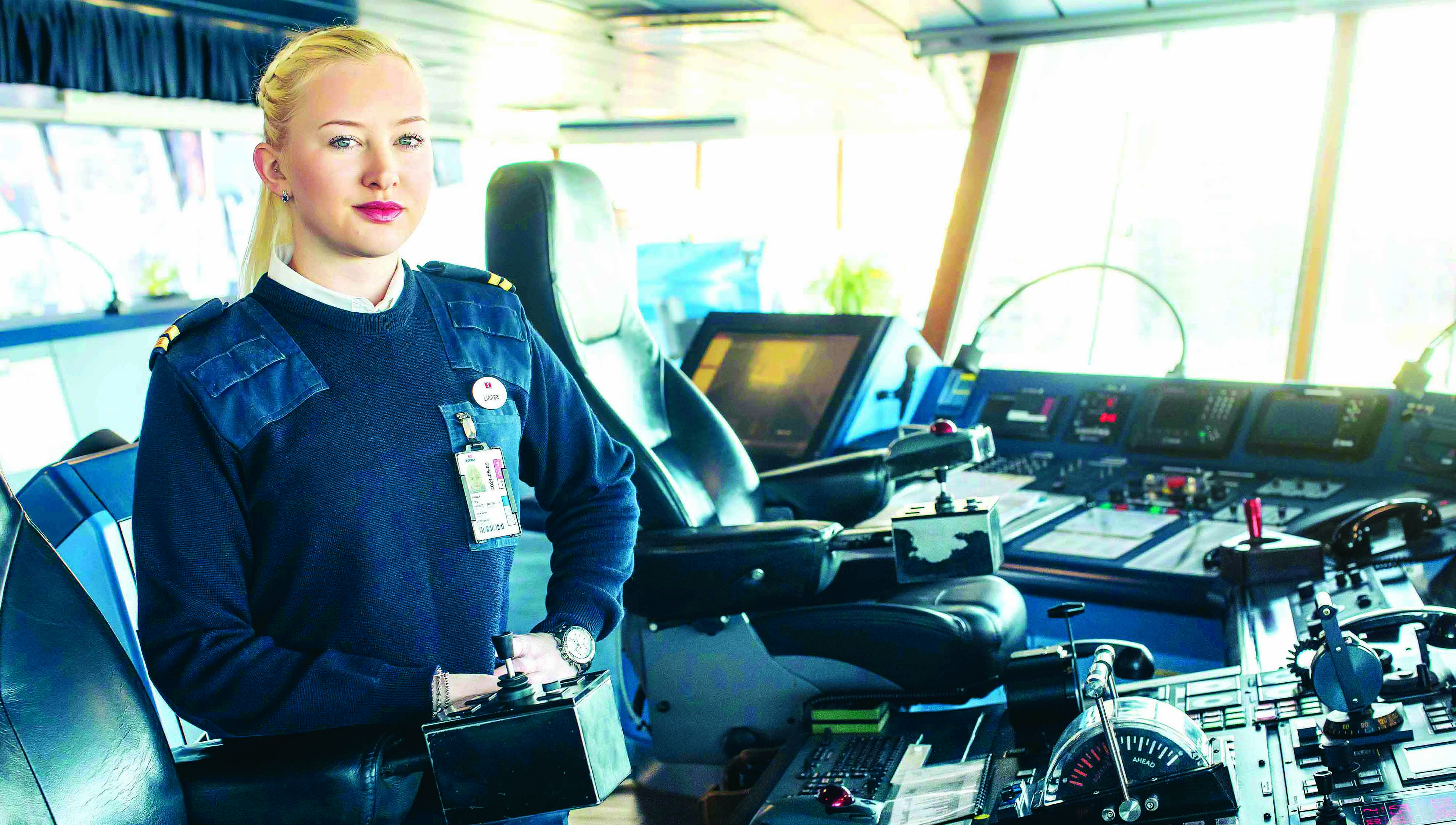 Stena second officer Linnea Berg on the Stena Scandinavica, which operates on the Göteborg-Kiel route.
Image:Stena second officer Linnea Berg on the Stena Scandinavica, which operates on the Göteborg-Kiel route.