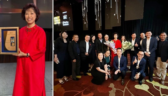 Mary Liew, general secretary of SMOU with her award and during the NTUC ceremony in Singapore. Image: SMOU Image:Mary Liew, general secretary of SMOU with her award and during the NTUC ceremony in Singapore. Image: SMOU