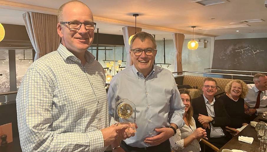 Remko Kloos (left), the chair of the Dutch Merchant Navy Pension Fund (BPFK), is presented with a glass clock during a meeting of UK and Netherlands Union officials in London in 2022. Image: Nautilus International Image:Remko Kloos (left), the chair of the Dutch Merchant Navy Pension Fund (BPFK), is presented with a glass clock during a meeting of UK and Netherlands Union officials in London in 2022. Image: Nautilus International