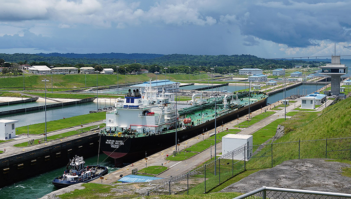 The expanded canal has seen a spate of casualties at the new locks. Image: Wikimedia Commons Image:The expanded canal has seen a spate of casualties at the new locks. Image: Wikimedia Commons
