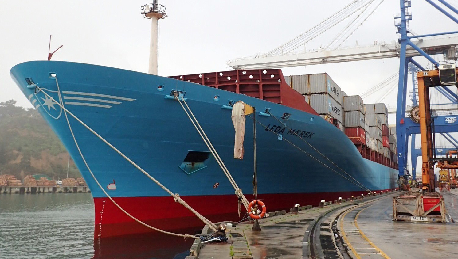 The investigation into the New Zealand grounding of the Danish-flagged Leda Maersk concluded the harbour pilot and bridge team was 'primarily navigating using visual cues outside the ship, rather than fully using the electronic navigation aids, all of which clearly showed the ship deviating from the centre of the channel.' Image:The investigation into the New Zealand grounding of the Danish-flagged Leda Maersk concluded the harbour pilot and bridge team was 'primarily navigating using visual cues outside the ship, rather than fully using the electronic navigation aids, all of which clearly showed the ship deviating from the centre of the channel.'