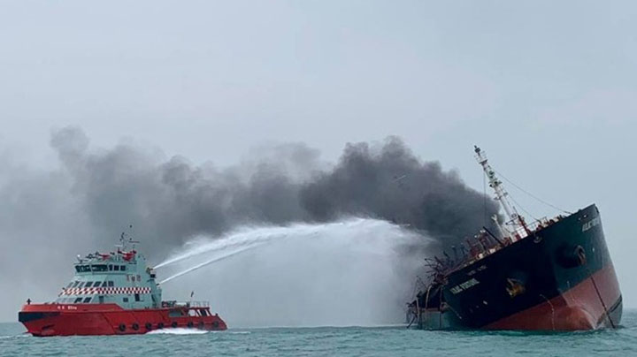 Yantian Express on fire. Image: nigeriamaritime360.com Image:Yantian Express on fire. Image: nigeriamaritime360.com