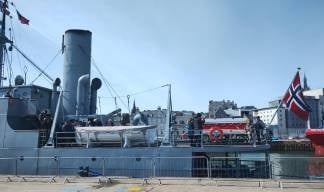 The Hestmanden berthed in Aberdeen's North Harbour and was open to the public Image:The Hestmanden berthed in Aberdeen's North Harbour and was open to the public