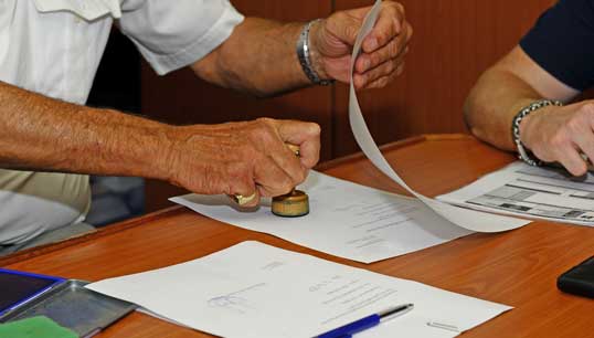 To find out if your ship is covered by an ITF-approved agreement, go to itf.seafarers.org and click the tab 'Look Up a Ship', or use the ITF Seafarer App. Image: Danny Cornelissen Image:To find out if your ship is covered by an ITF-approved agreement, go to itf.seafarers.org and click the tab 'Look Up a Ship', or use the ITF Seafarer App. Image: Danny Cornelissen
