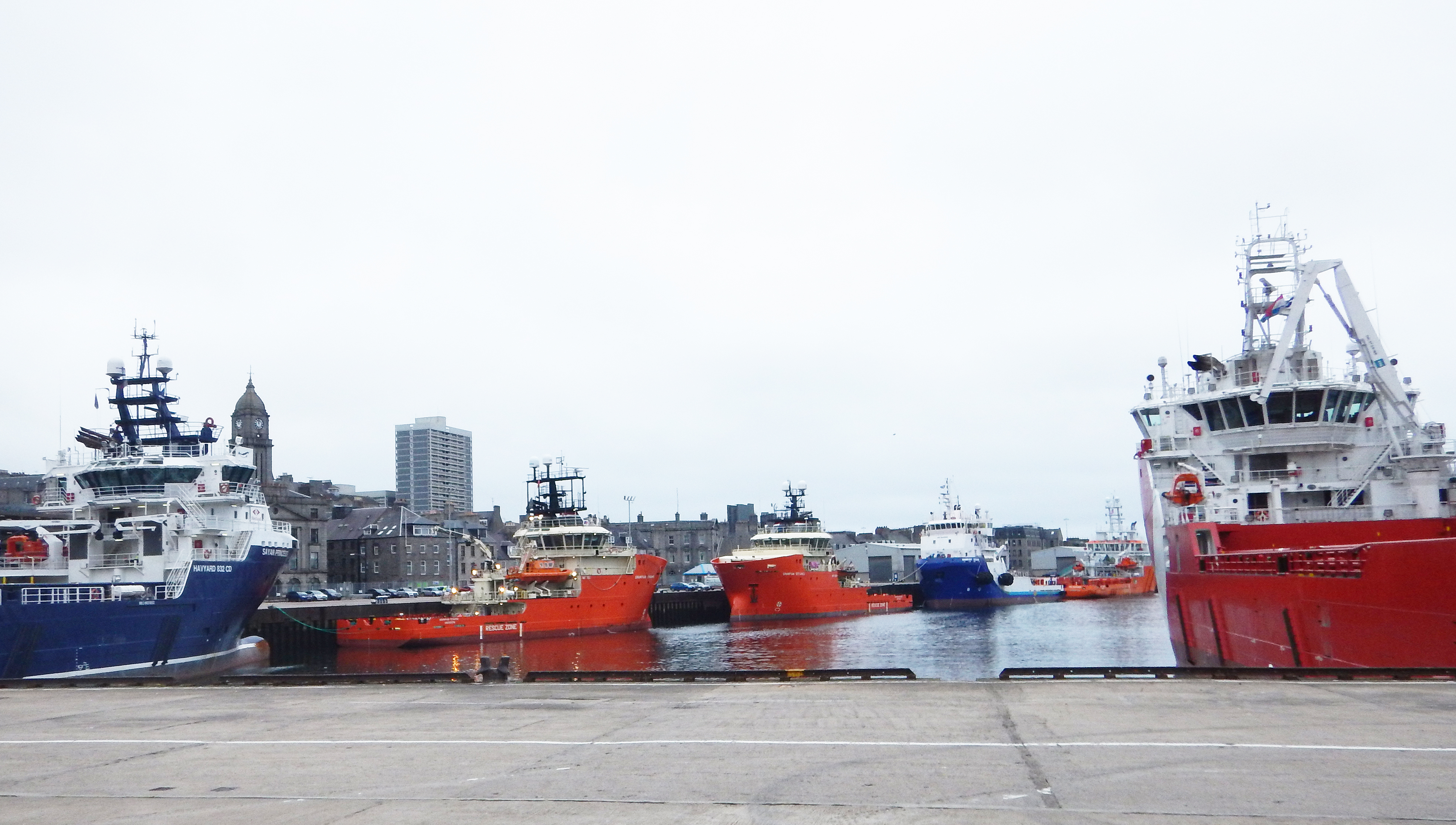 North Sea vessels in Aberdeen. Image:North Sea vessels in Aberdeen.