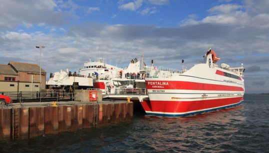 The catamaran MV Pentalina at Saint Margaret's Hope, South Ronaldsay. Image: Calum McRoberts / Wikimedia Commons Image:The catamaran MV Pentalina at Saint Margaret's Hope, South Ronaldsay. Image: Calum McRoberts / Wikimedia Commons