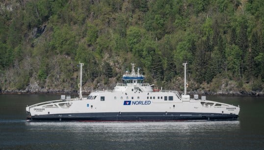 The electric ferry M/F Dragsvik on the Dragsvik-Hella route in Sognefjord – Norway’s ferry fleet is already prepared to meet zero-emission rules for World Heritage Site fjords. Image: Wikimedia Commons Image:The electric ferry M/F Dragsvik on the Dragsvik-Hella route in Sognefjord – Norway’s ferry fleet is already prepared to meet zero-emission rules for World Heritage Site fjords. Image: Wikimedia Commons