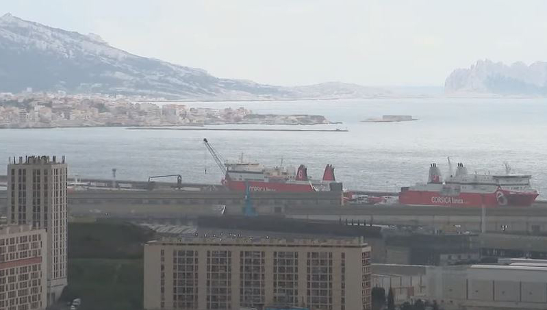 French dockers 'dead ports' action stopped traffic in the country's 7 main ports. Image: French24 - YouTube Image:French dockers 'dead ports' action stopped traffic in the country's 7 main ports. Image: French24 - YouTube