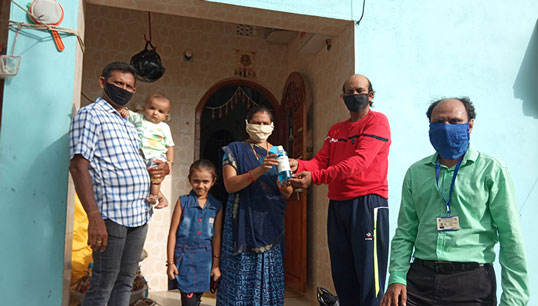 Image: ITF Seafarers' Trust Covid-19 funded initiatives in India (2020). Image:Image: ITF Seafarers' Trust Covid-19 funded initiatives in India (2020).