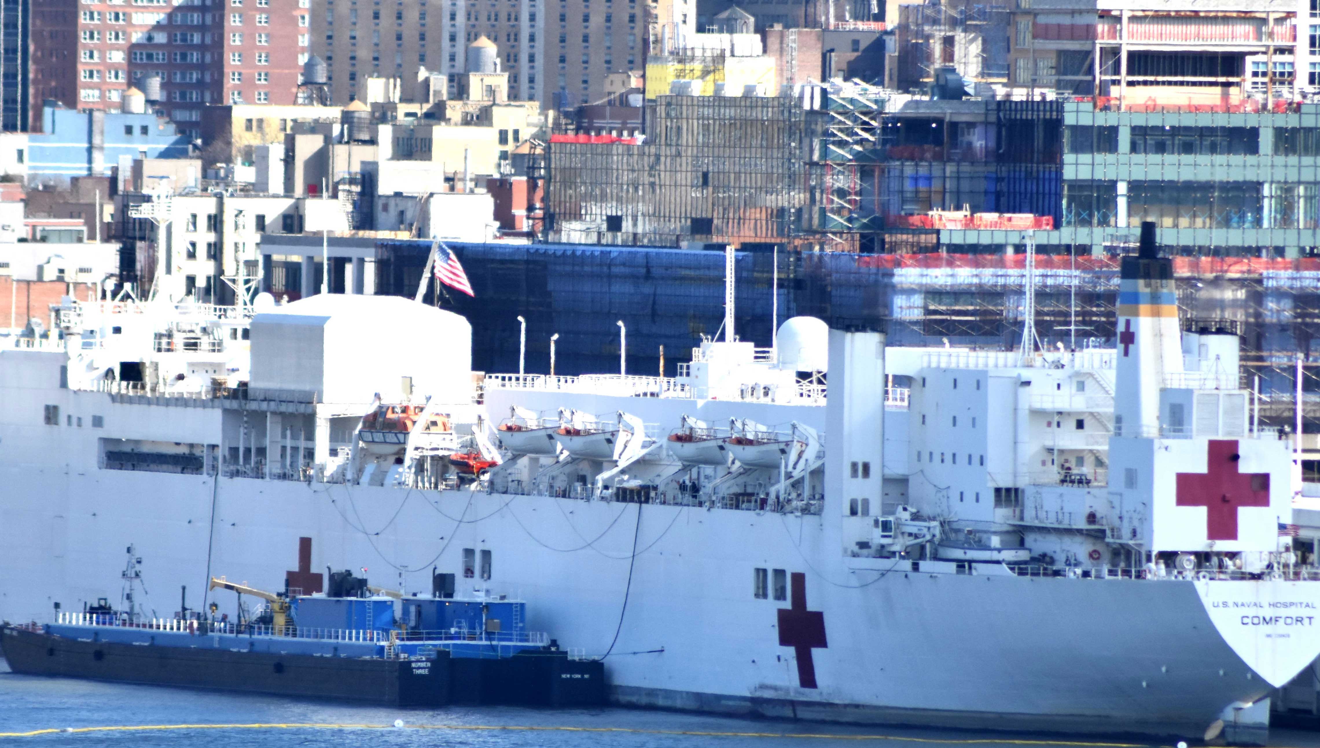 USNS Comfort in New York. Image: By Featous, Wikimedia Commons Image:USNS Comfort in New York. Image: By Featous, Wikimedia Commons