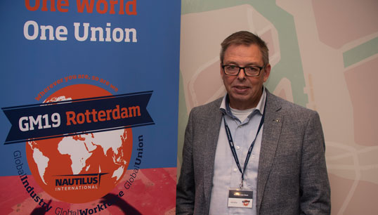 Onze leden eisen dat Maersk alle aangekondigde ontslagen onmiddellijk terugtrekt. Image: Marcel van Dam, Nautilus International senior national secretary. Image:Onze leden eisen dat Maersk alle aangekondigde ontslagen onmiddellijk terugtrekt. Image: Marcel van Dam, Nautilus International senior national secretary.