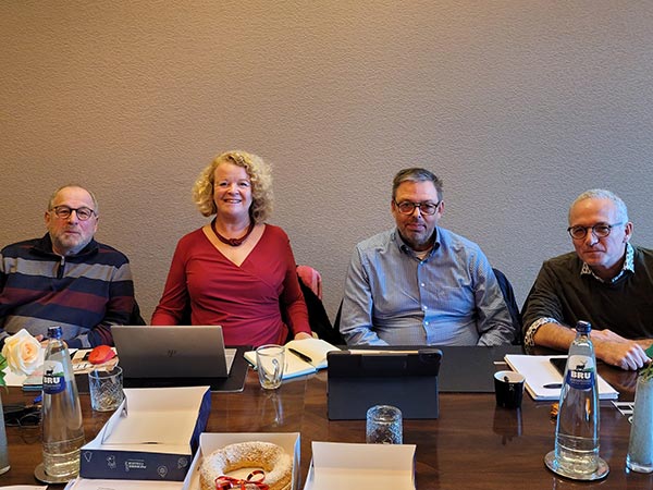 Deel van de onderhandelingsdelegatie in de handelsvaart
Image:Deel van de onderhandelingsdelegatie in de handelsvaart