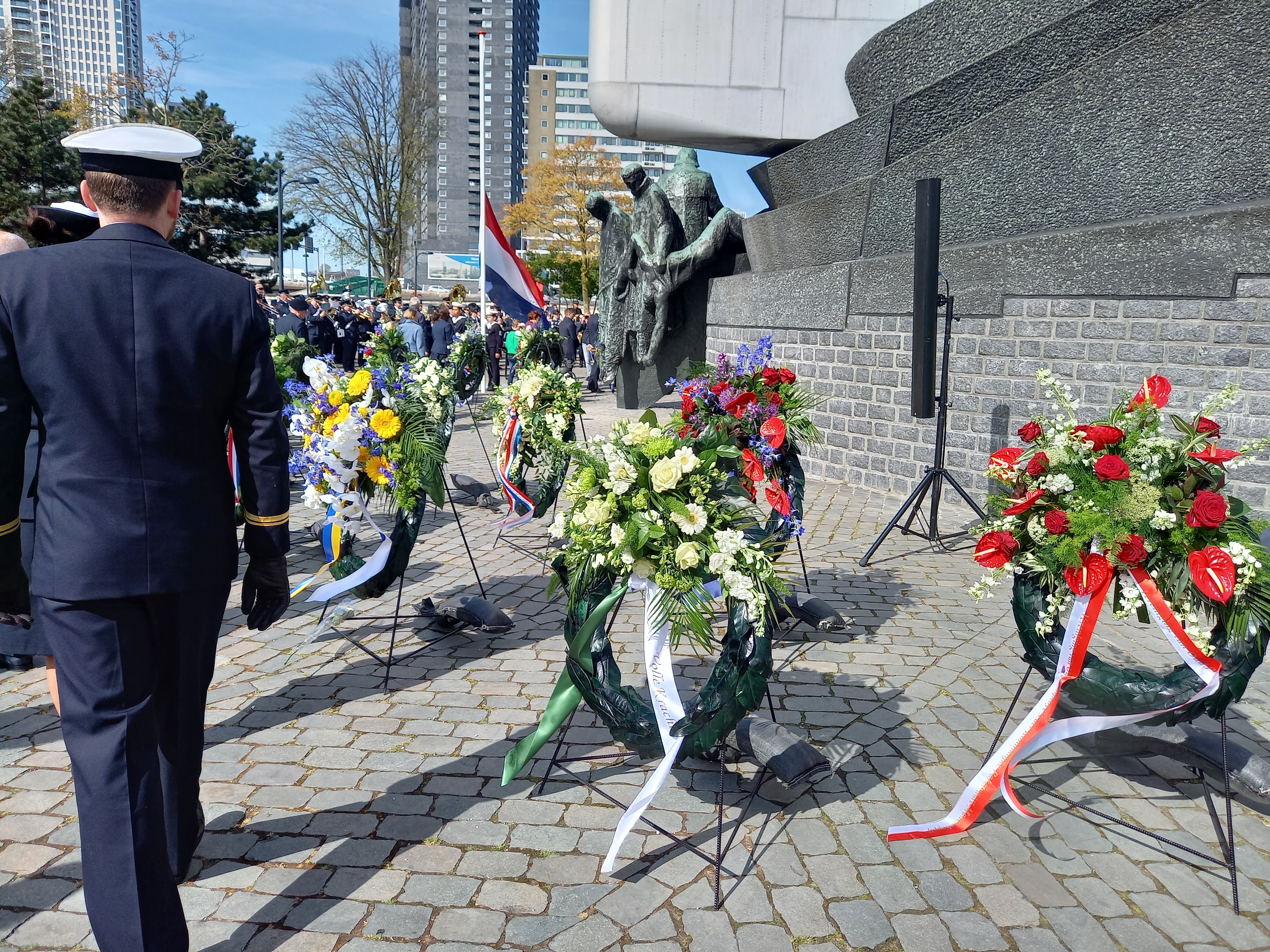 Nationaal Koopvaardijmonument De Boeg Image:Nationaal Koopvaardijmonument De Boeg