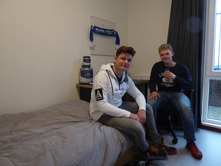Nieuwe bewoners Liam en Kjell hebben het super naar hun zin Image:Nieuwe bewoners Liam en Kjell hebben het super naar hun zin