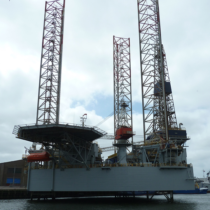 Paragon drilling platform Image:Paragon drilling platform