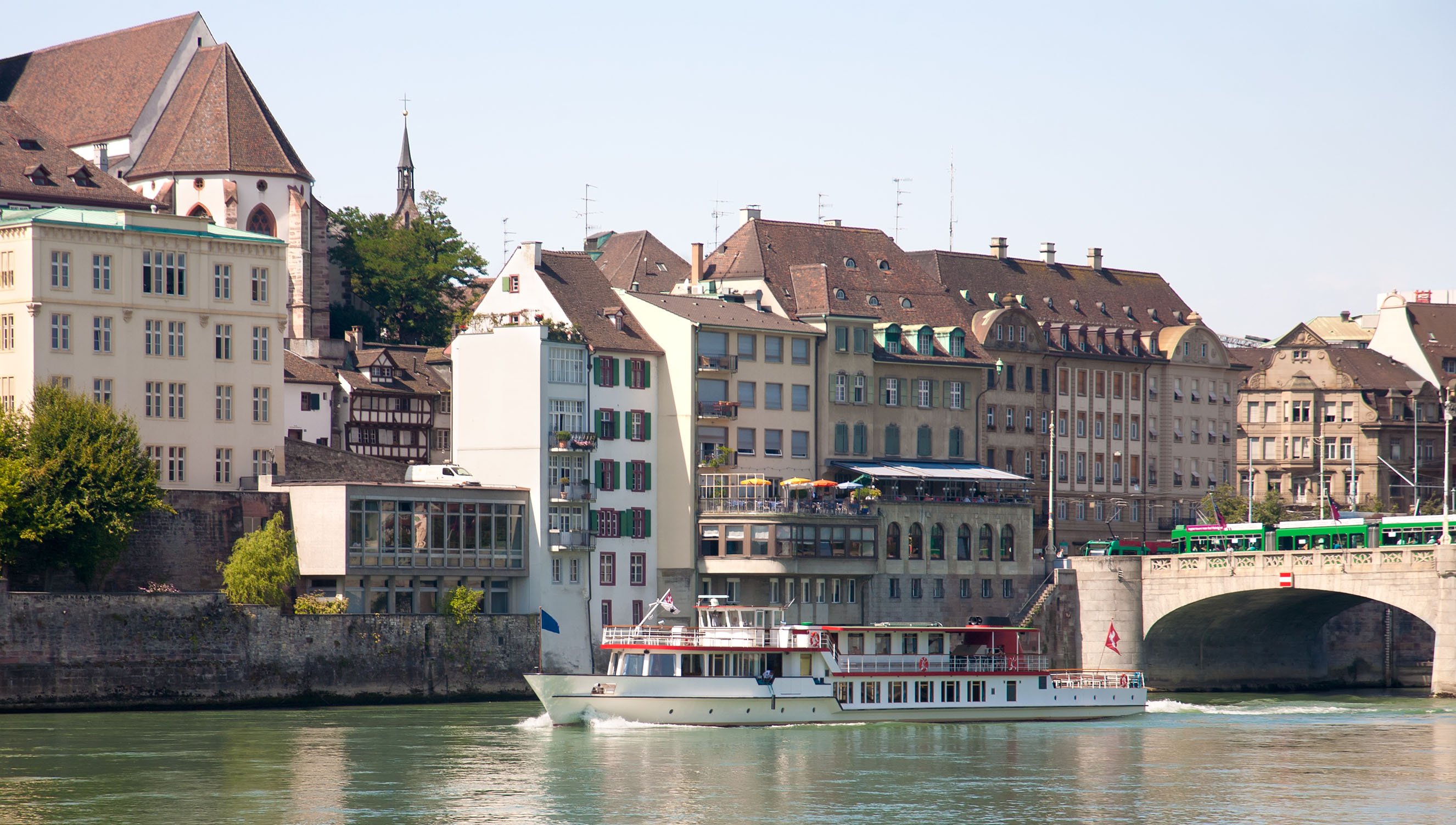Rivercruise on the Rhine, Basel: The ETF has highlighted the loopholes in the governance system of inland waterway transport in Europe. Image:Rivercruise on the Rhine, Basel: The ETF has highlighted the loopholes in the governance system of inland waterway transport in Europe.