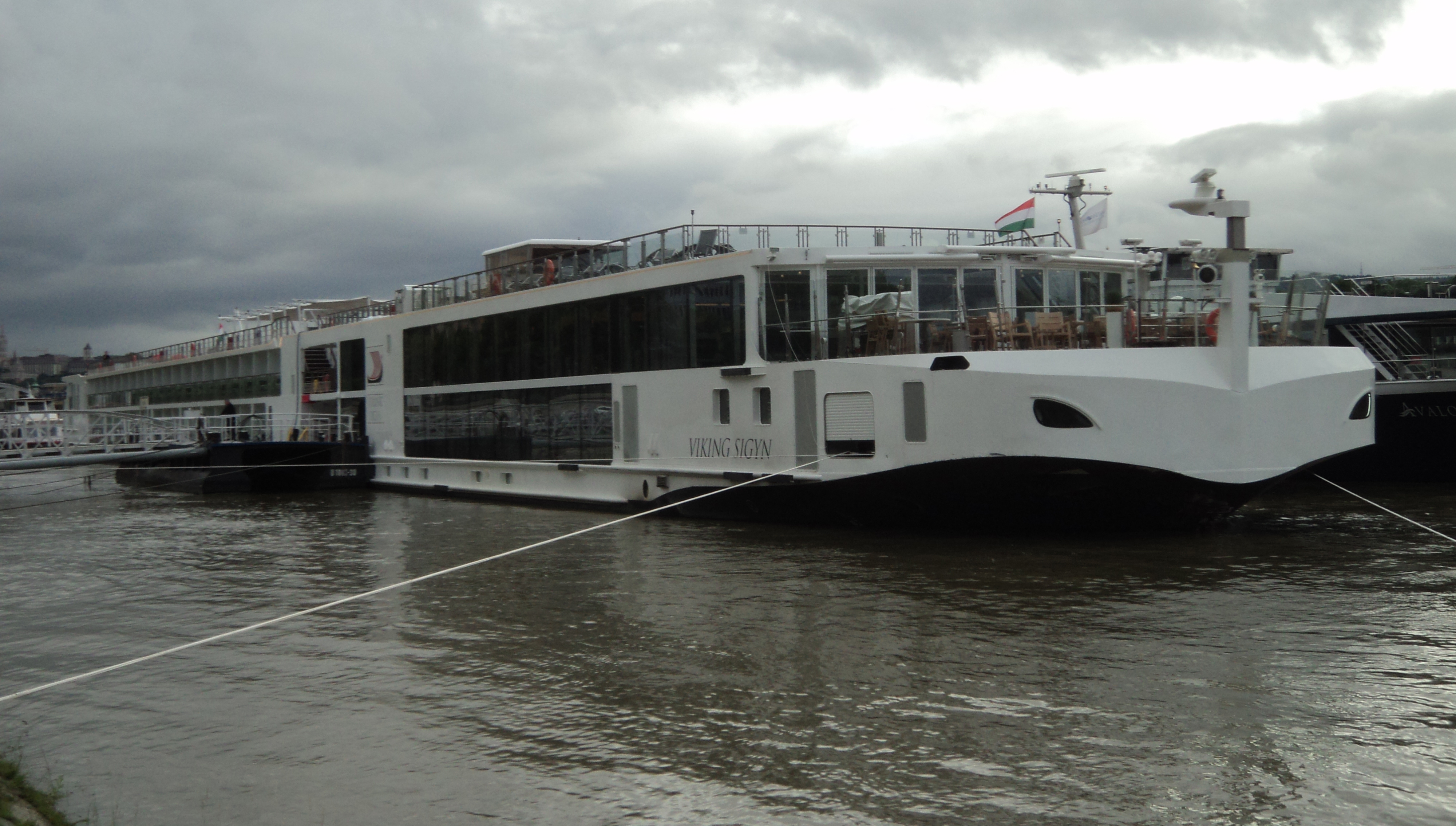 Rivercruise vessel Viking Sigyn. Image: Wikimedia Commons Image:Rivercruise vessel Viking Sigyn. Image: Wikimedia Commons