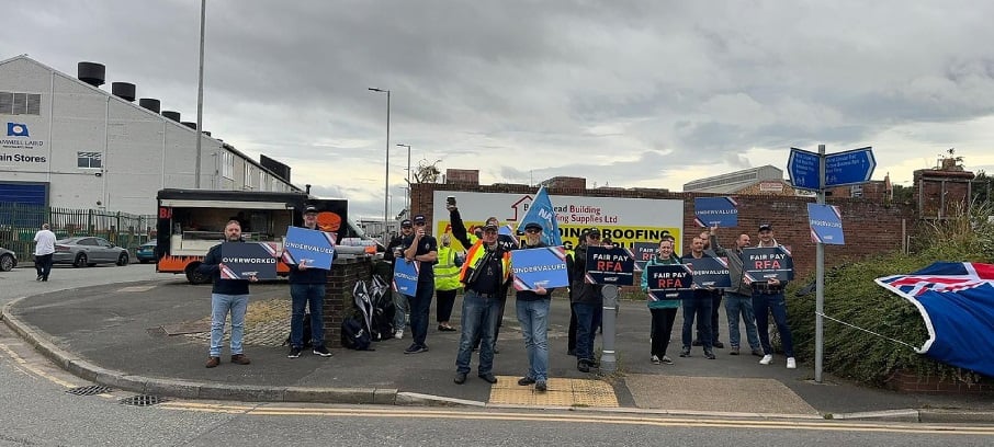 Public support for RFA officers during a demonstration outside Cammell Laird shipyard in Birkenhead. Image:Public support for RFA officers during a demonstration outside Cammell Laird shipyard in Birkenhead.